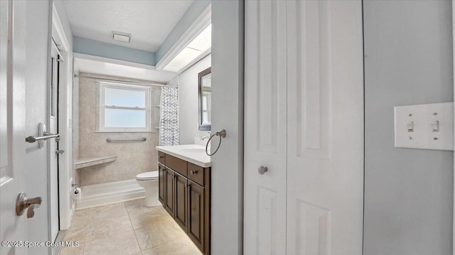 5395 Amy Way, Mims, FL 32754 - bathroom with vanity, tile patterned flooring, visible vents, toilet, and curtained shower