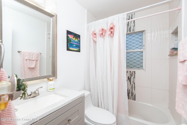 2910 Tropic Rd, Melbourne, FL 32935 - full bath with toilet, shower / tub combo with curtain, and vanity