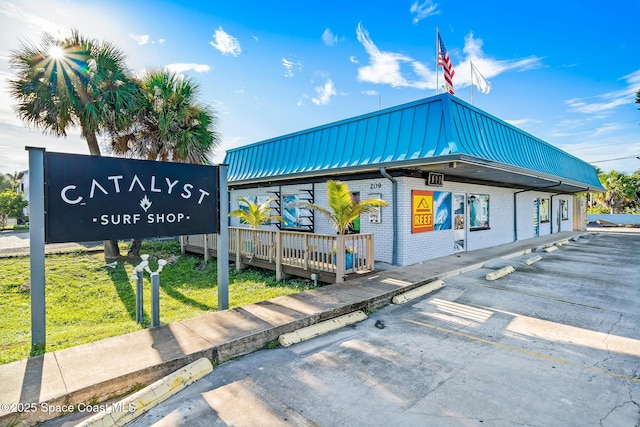 1700 Atlantic St Unit 12, Melbourne Beach, FL 32951 - view of property with uncovered parking
