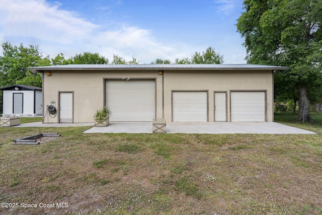 4000 Ocala St, Cocoa, FL 32926 - detached garage with driveway