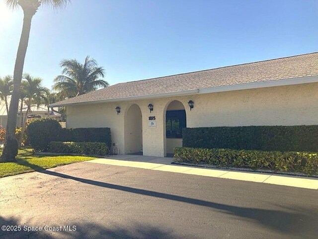 1845 Robalo Dr Unit 201D, Vero Beach, FL 32960 - ranch-style home featuring stucco siding