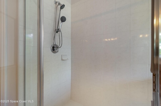5334 Creekwood Dr, Melbourne, FL 32940 - bathroom featuring a stall shower