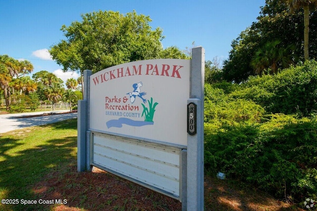 2873 Sanders Ct, Melbourne, FL 32935 - view of community sign