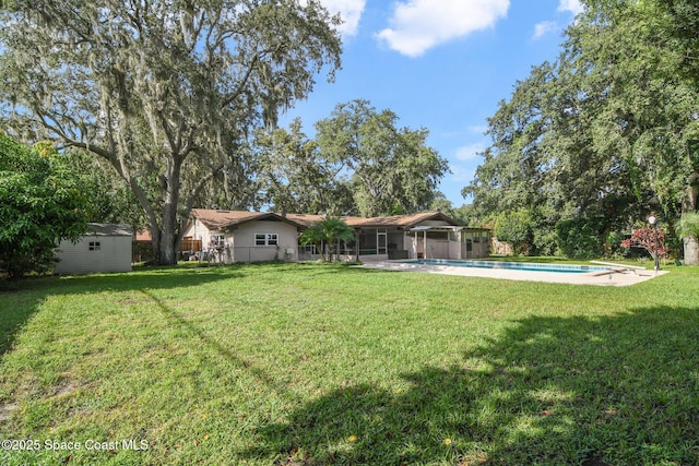 1501 Oranole Rd, Maitland, FL 32751 - view of yard featuring an outdoor pool