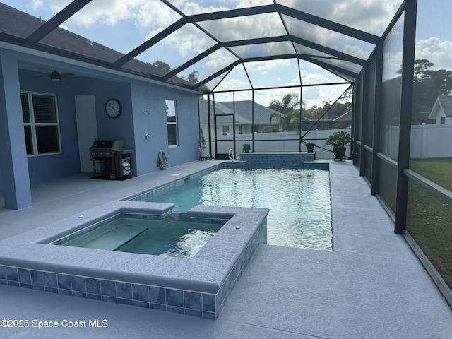 6910 Hundred Acre Dr, Cocoa, FL 32927 - view of swimming pool featuring ceiling fan, grilling area, a patio, a lanai, and a pool with connected hot tub