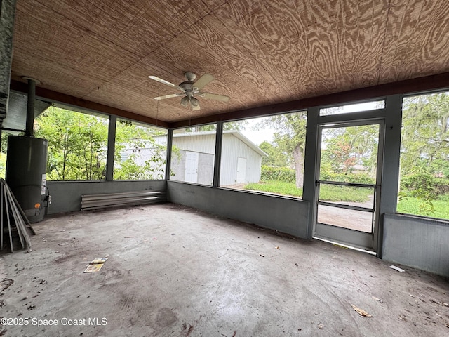 690 Lemon Grove Ave, Melbourne, FL 32904 - unfurnished sunroom featuring ceiling fan and water heater
