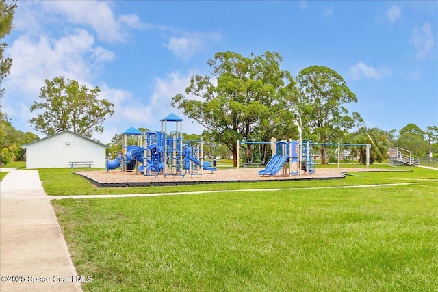 958 Chace Ln NE, Palm Bay, FL 32905 - communal playground with a lawn