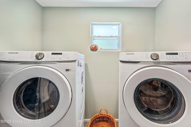 860 S Banana River Dr, Merritt Island, FL 32952 - laundry room featuring laundry area and independent washer and dryer