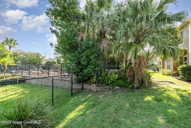 3321 San Jacinto Cir, Sanford, FL 32771 - view of yard featuring fence