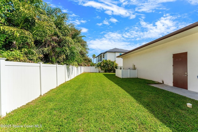 2355 N Riverside Dr, Indialantic, FL 32903 - view of yard featuring fence