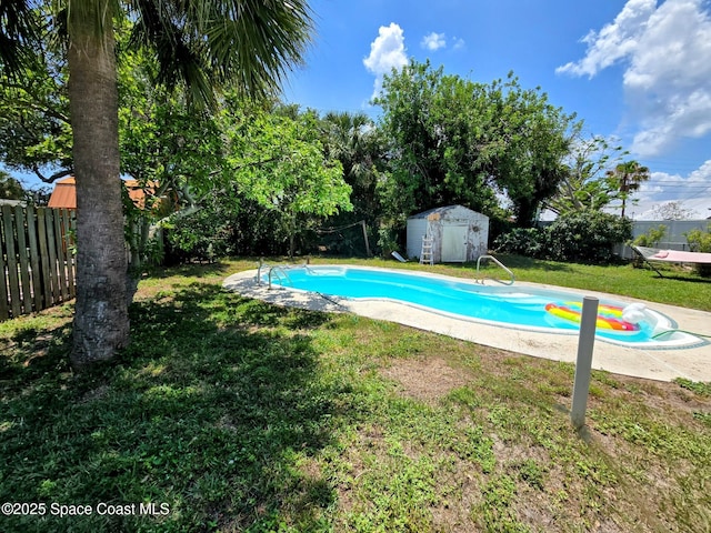 305 Harrison Ave, Cape Canaveral, FL 32920 - view of swimming pool