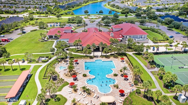 bird's eye view with a water view