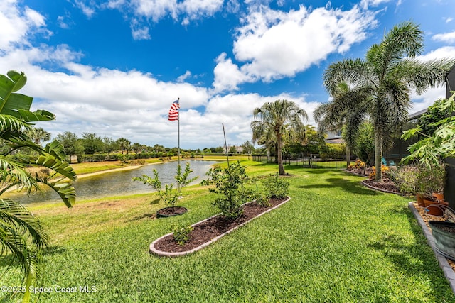 view of yard featuring a water view
