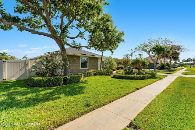 320 Amberjack Pl, Melbourne Beach, FL 32951 - exterior space with fence