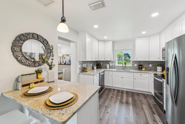 581 Hillside Ct, Melbourne, FL 32935 - photo 15