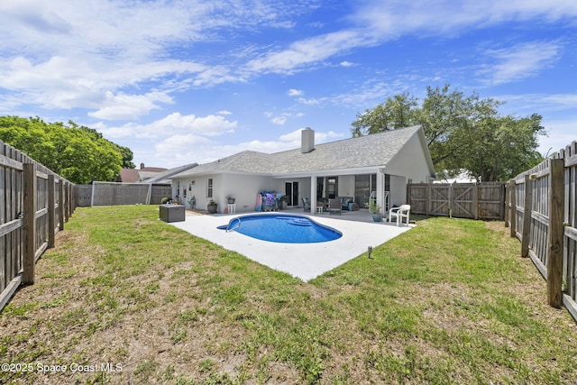 944 Osprey Ln, Rockledge, FL 32955 - view of swimming pool with a patio