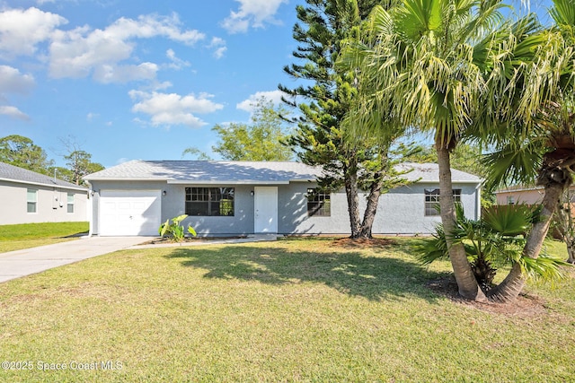 ranch-style home with stucco siding, driveway, a front yard, and a garage
