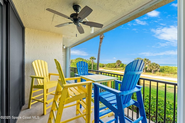 balcony with ceiling fan