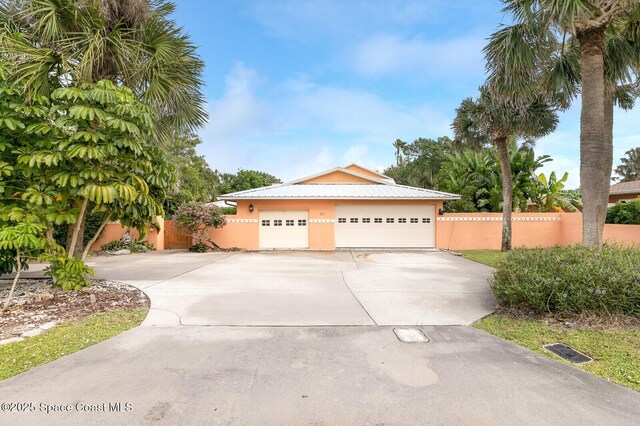 411 Oak St, Melbourne Beach, FL 32951 - photo 3