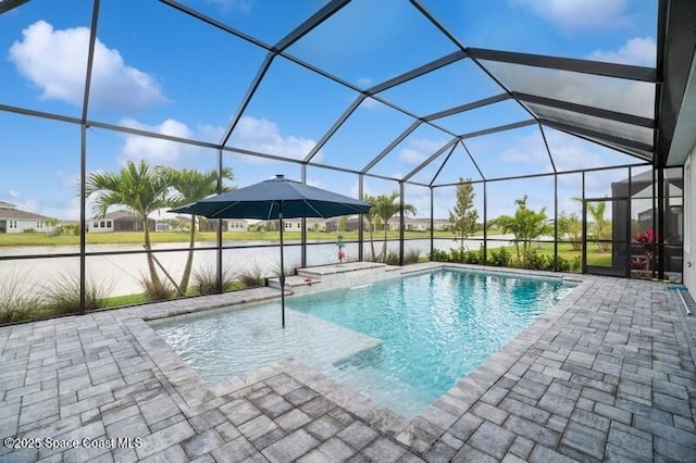 2979 Pangea Cir, Melbourne, FL 32940 - swimming pool featuring a patio and glass enclosure
