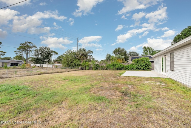 view of yard with a patio