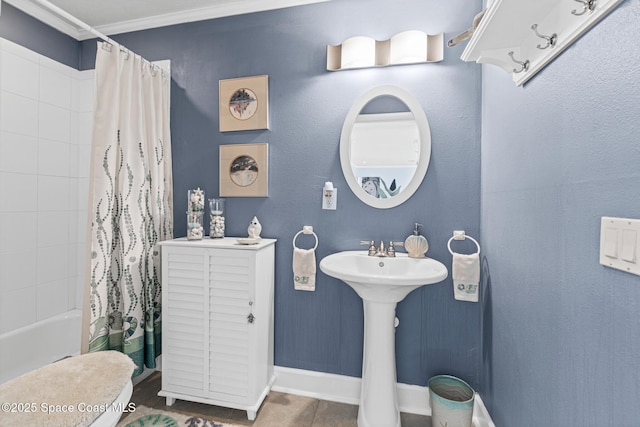 190 Harwood Ave, Satellite Beach, FL 32937 - full bath featuring shower / bathtub combination with curtain, tile patterned floors, baseboards, ornamental molding, and a sink