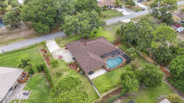 bird's eye view with a residential view