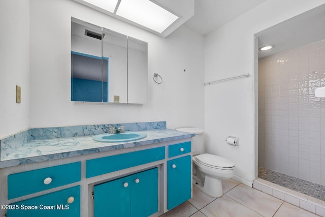1554 Nona St NE, Palm Bay, FL 32907 - full bathroom featuring toilet, tiled shower, and vanity