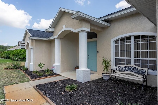 4920 48th Pl, Vero Beach, FL 32967 - entrance to property with stucco siding