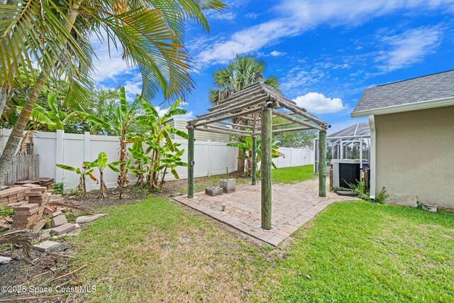 view of yard with a patio area