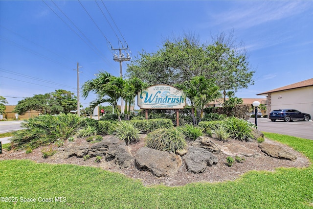 view of community / neighborhood sign
