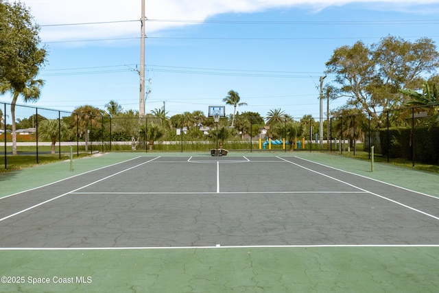 411 Dove Ln Unit 6-11, Satellite Beach, FL 32937 - view of tennis court featuring fence