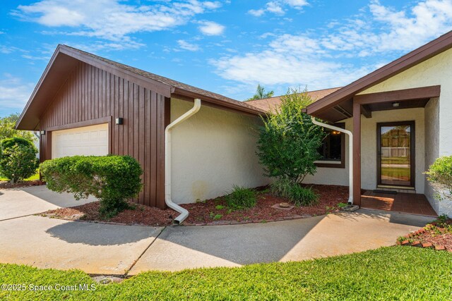 1875 Halifax Ave, Melbourne, FL 32935 - entrance to property featuring stucco siding