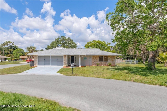 752 Samuel Chase Ln, West Melbourne, FL 32904 - single story home featuring an attached garage, driveway, and a front yard