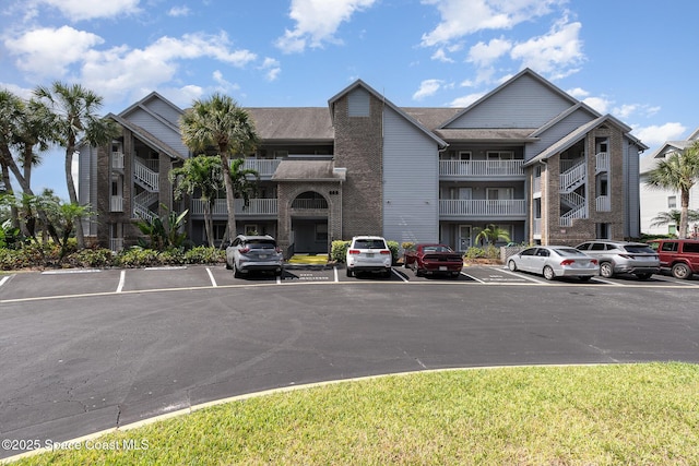 565 Shadow Wood Ln, Titusville, FL 32780 - photo 1