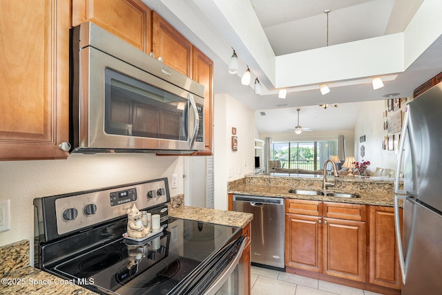 565 Shadow Wood Ln, Titusville, FL 32780 - photo 11