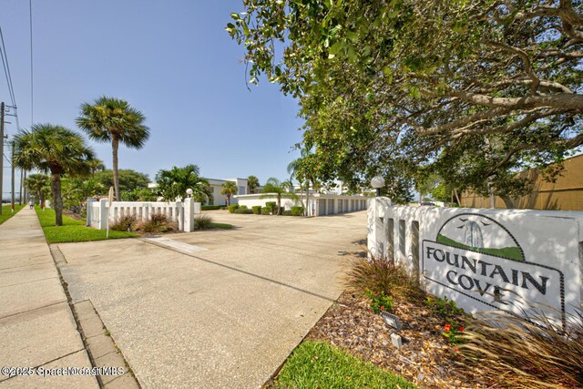 view of community / neighborhood sign