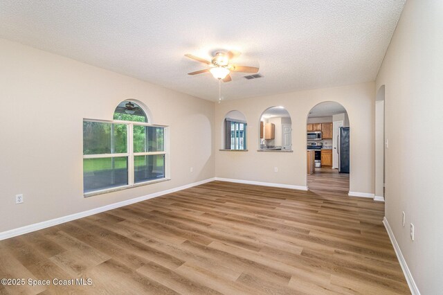 1823 Sorento Cir, Melbourne, FL 32904 - photo 4