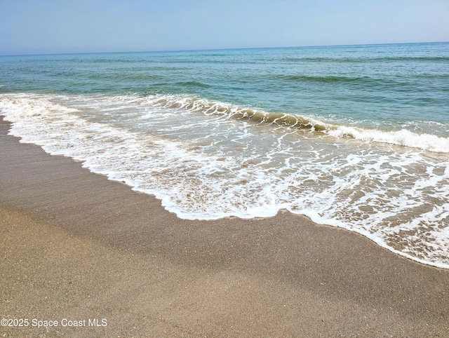 637 E Lincoln Ave, Melbourne, FL 32901 - water view featuring nearby beach
