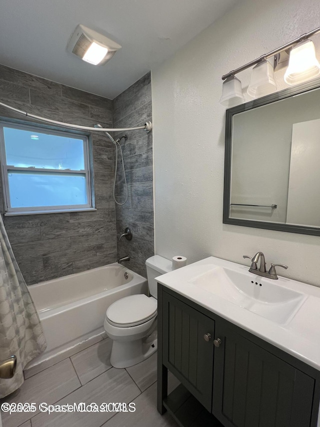 2202 Greenway Dr, Melbourne, FL 32901 - photo 12