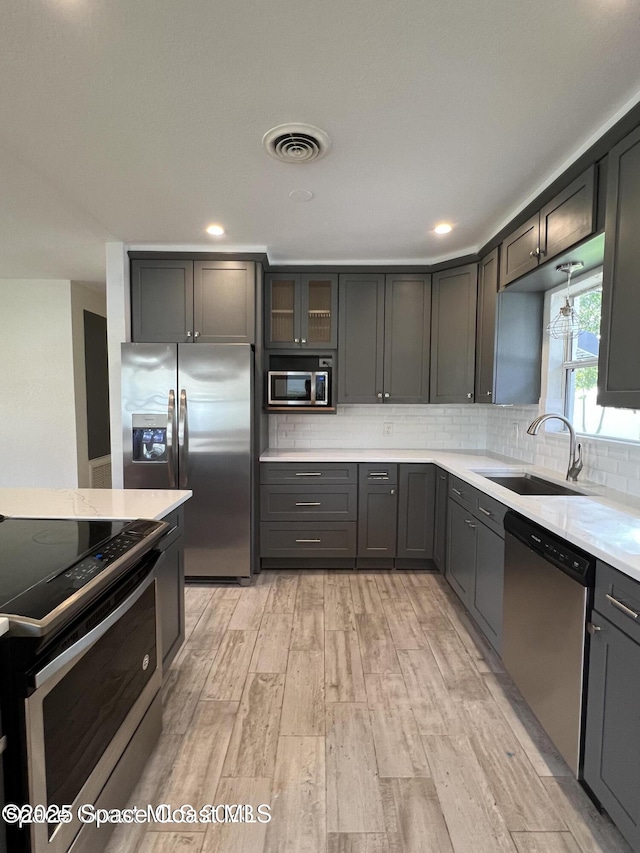 2202 Greenway Dr, Melbourne, FL 32901 - photo 2