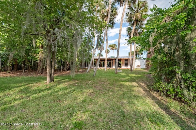 2318 Country Club Rd, Melbourne, FL 32901 - view of grassy yard