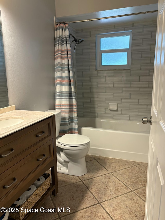6630 Cecil Rd, Cocoa, FL 32927 - bathroom with vanity, tile patterned floors, and shower / bath combo