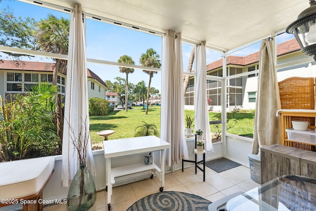 261 Cape Shores Cir Unit 18-E, Cape Canaveral, FL 32920 - view of sunroom / solarium
