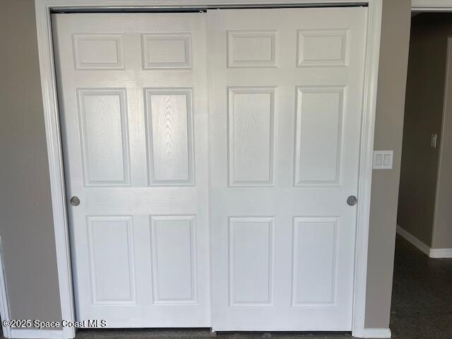 detailed view of baseboards