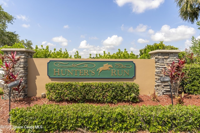 1035 Quail Ct SW, Vero Beach, FL 32968 - view of community sign