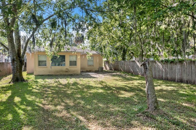 517 Fulton St, Daytona Beach, FL 32114 - view of yard