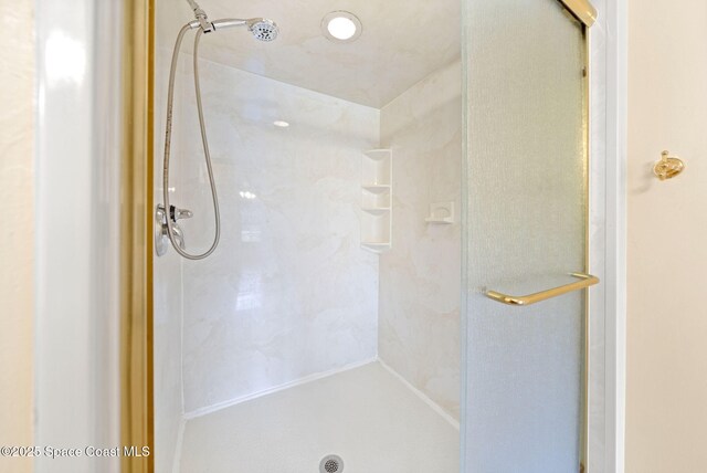 1401 Ruffin Cir SE, Palm Bay, FL 32909 - full bathroom featuring a stall shower