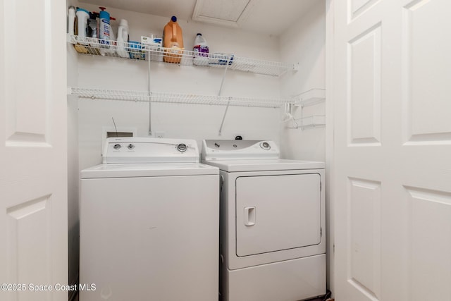 601 Trotter Ln Unit 102, Melbourne, FL 32940 - washroom with washer and dryer