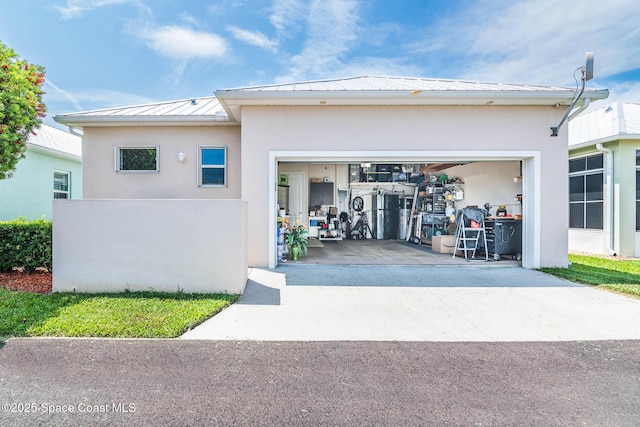 508 Lorelei Ave, Melbourne, FL 32901 - garage with driveway